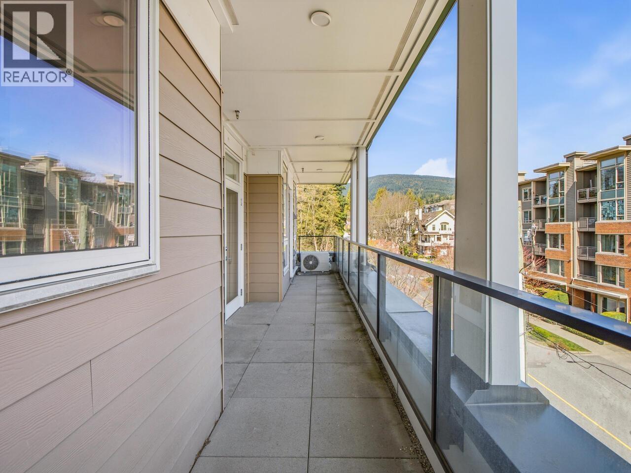 405 2137 CHESTERFIELD AVENUE, North Vancouver