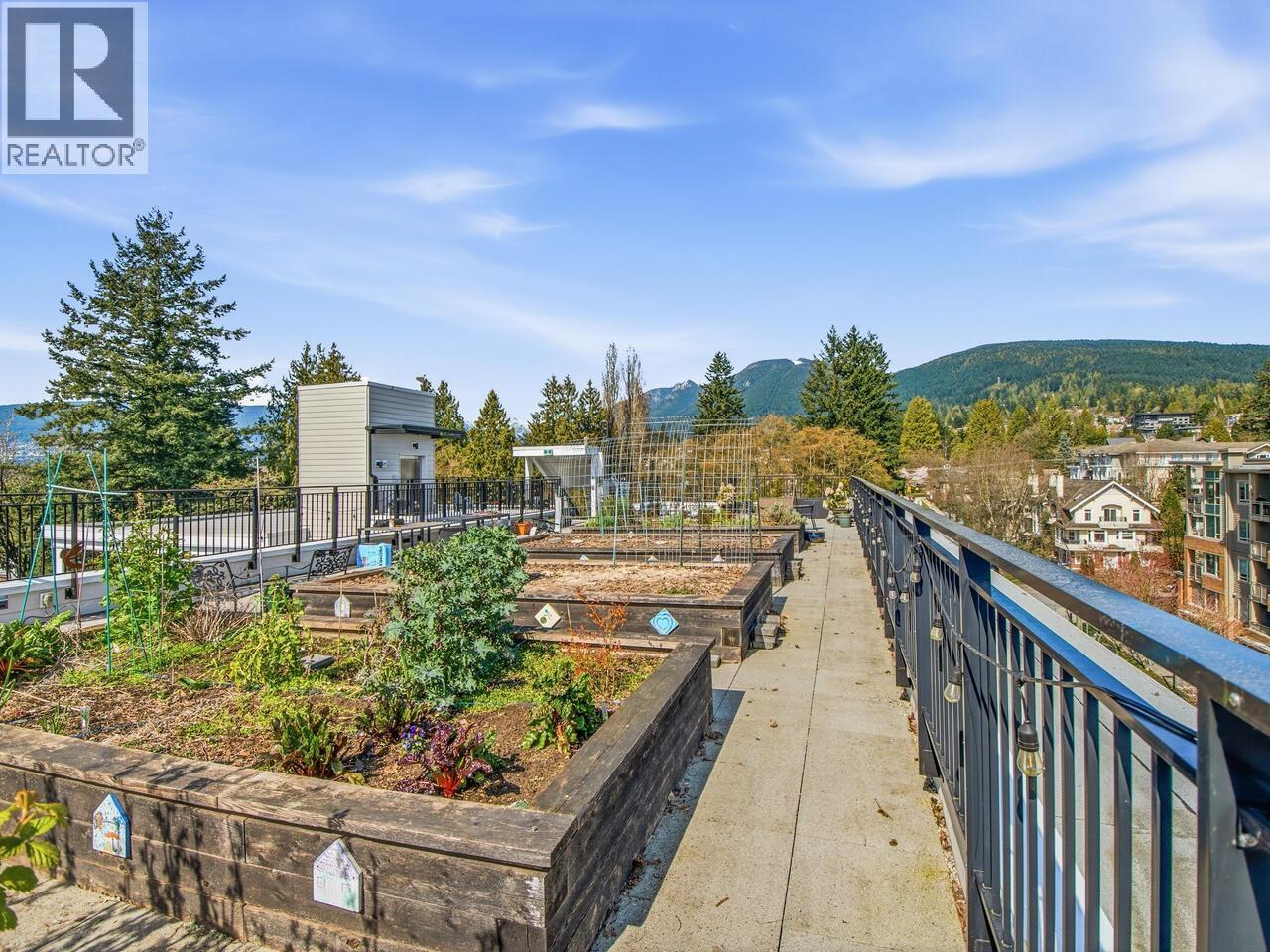 405 2137 CHESTERFIELD AVENUE, North Vancouver