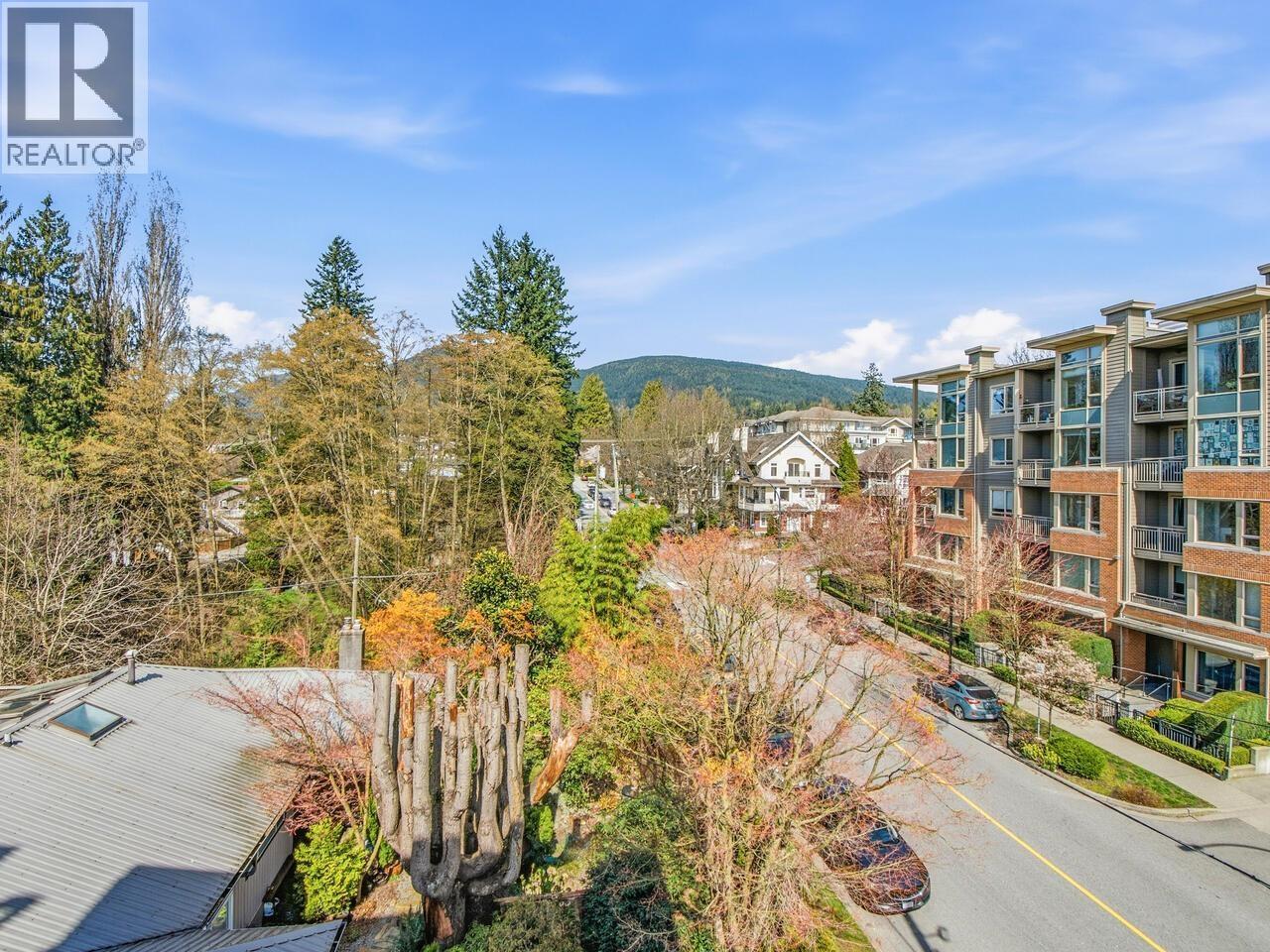 405 2137 CHESTERFIELD AVENUE, North Vancouver