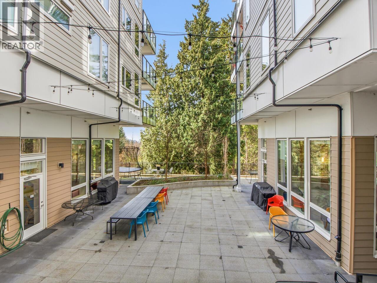 405 2137 CHESTERFIELD AVENUE, North Vancouver