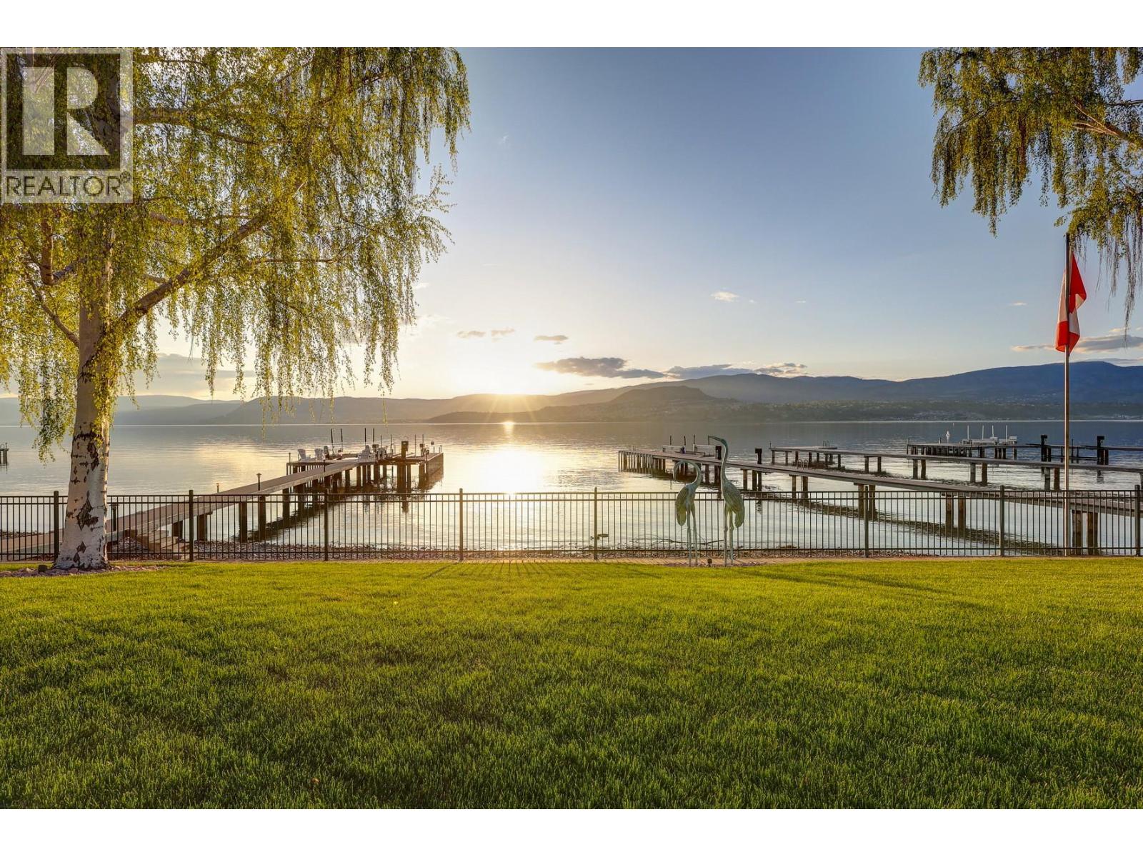 4458A Lakeland Road, Kelowna