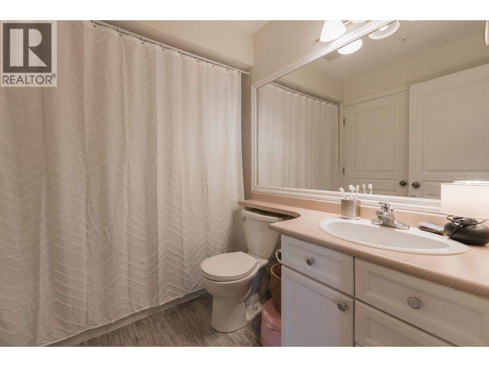 45 689 PARK ROAD, Gibsons