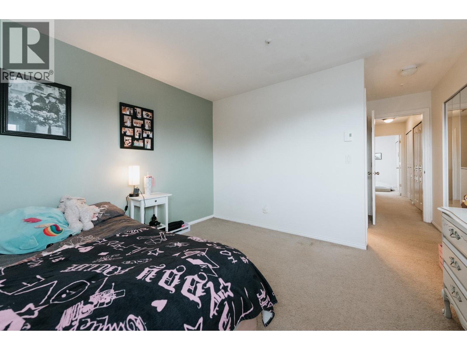 45 689 PARK ROAD, Gibsons