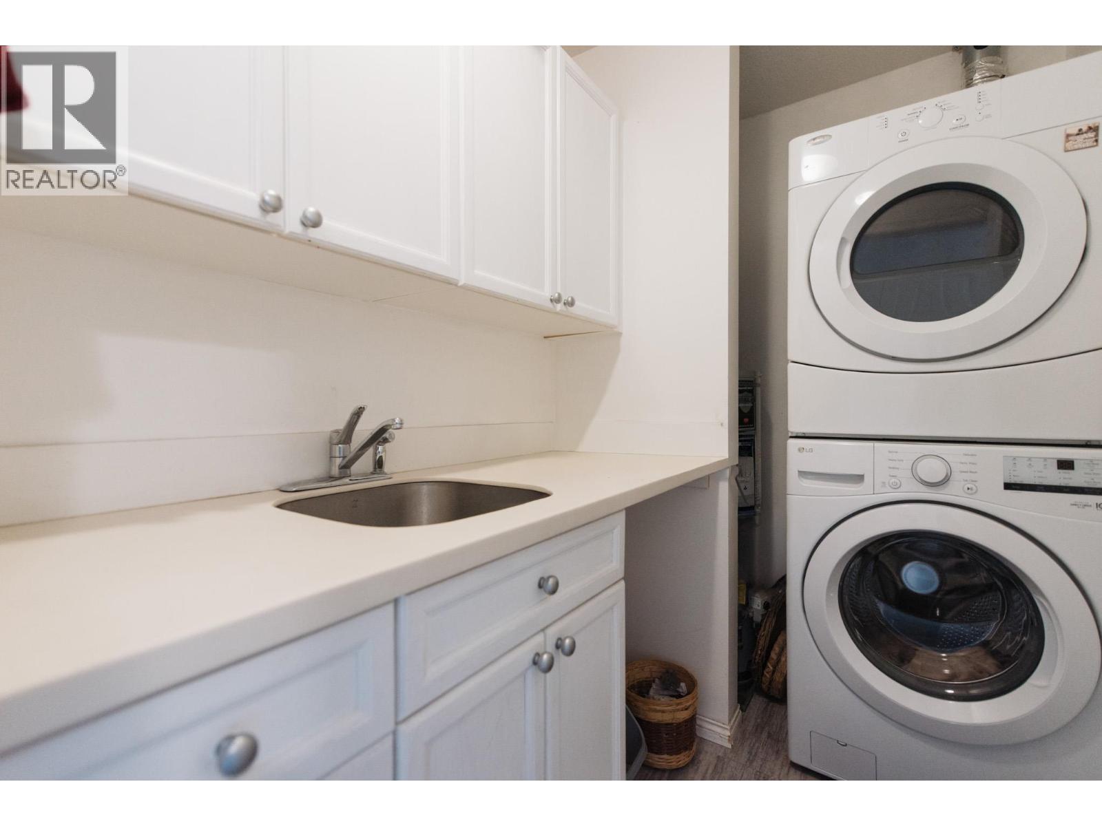 45 689 PARK ROAD, Gibsons