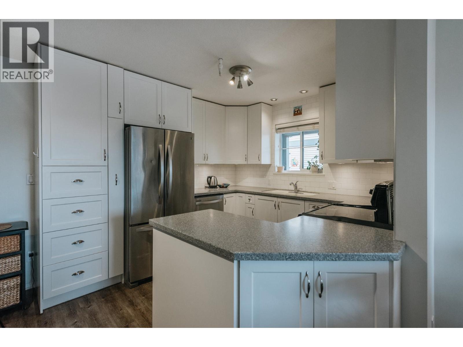 45 689 PARK ROAD, Gibsons