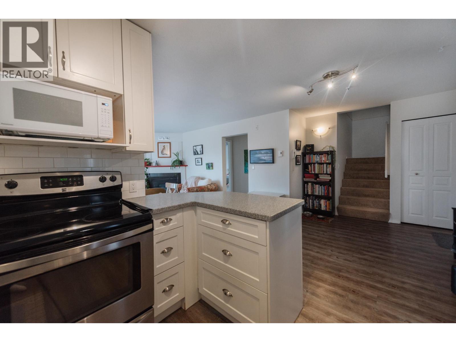 45 689 PARK ROAD, Gibsons