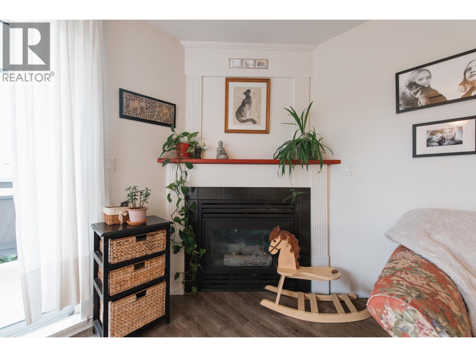 45 689 PARK ROAD, Gibsons