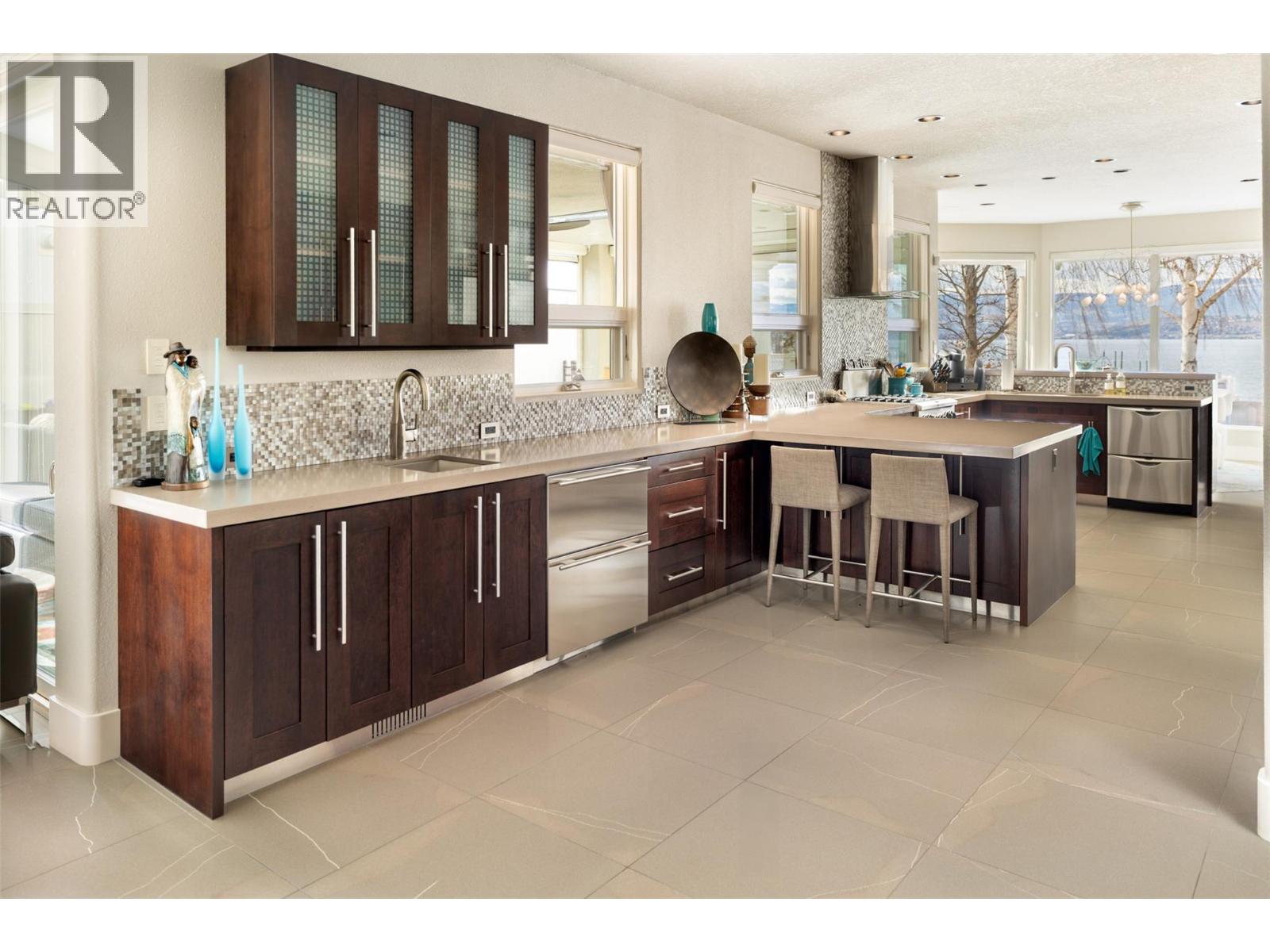 4458A Lakeland Road, Kelowna