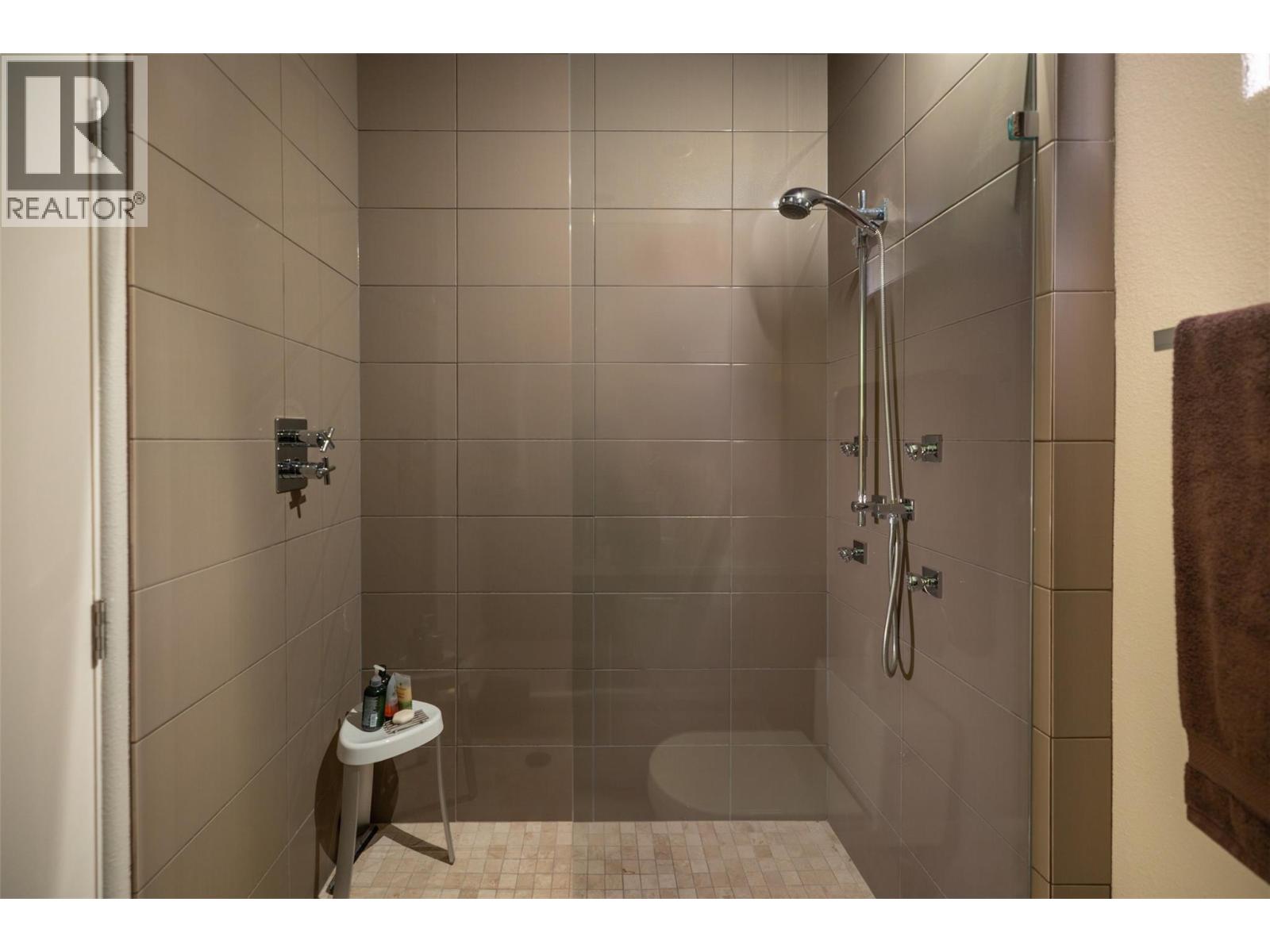 4458A Lakeland Road, Kelowna