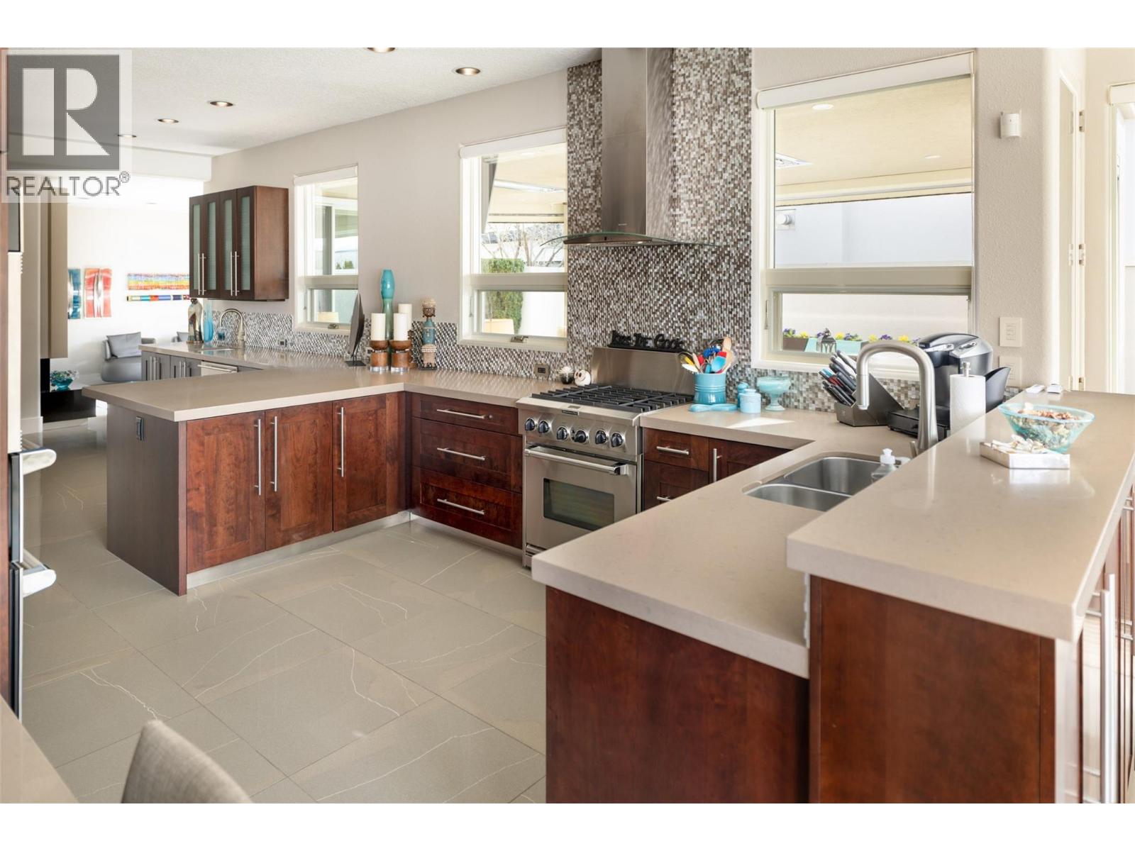 4458A Lakeland Road, Kelowna