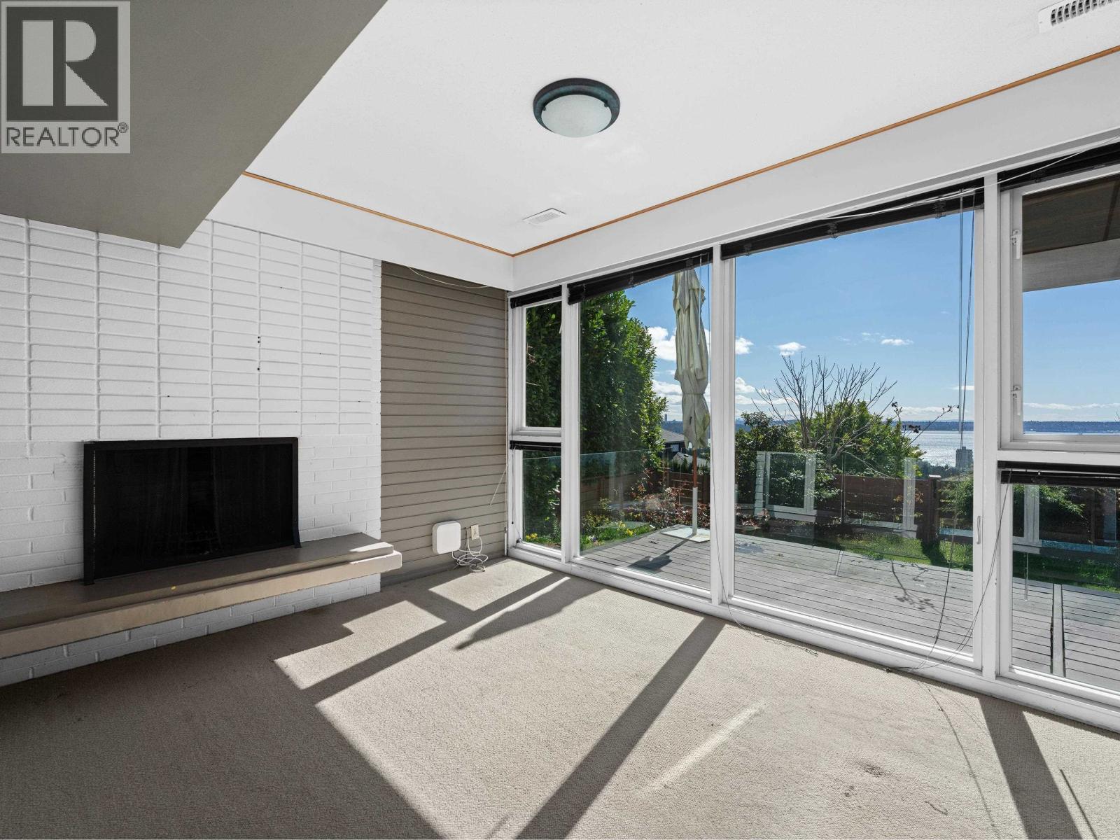 2220 QUEENS AVENUE, West Vancouver