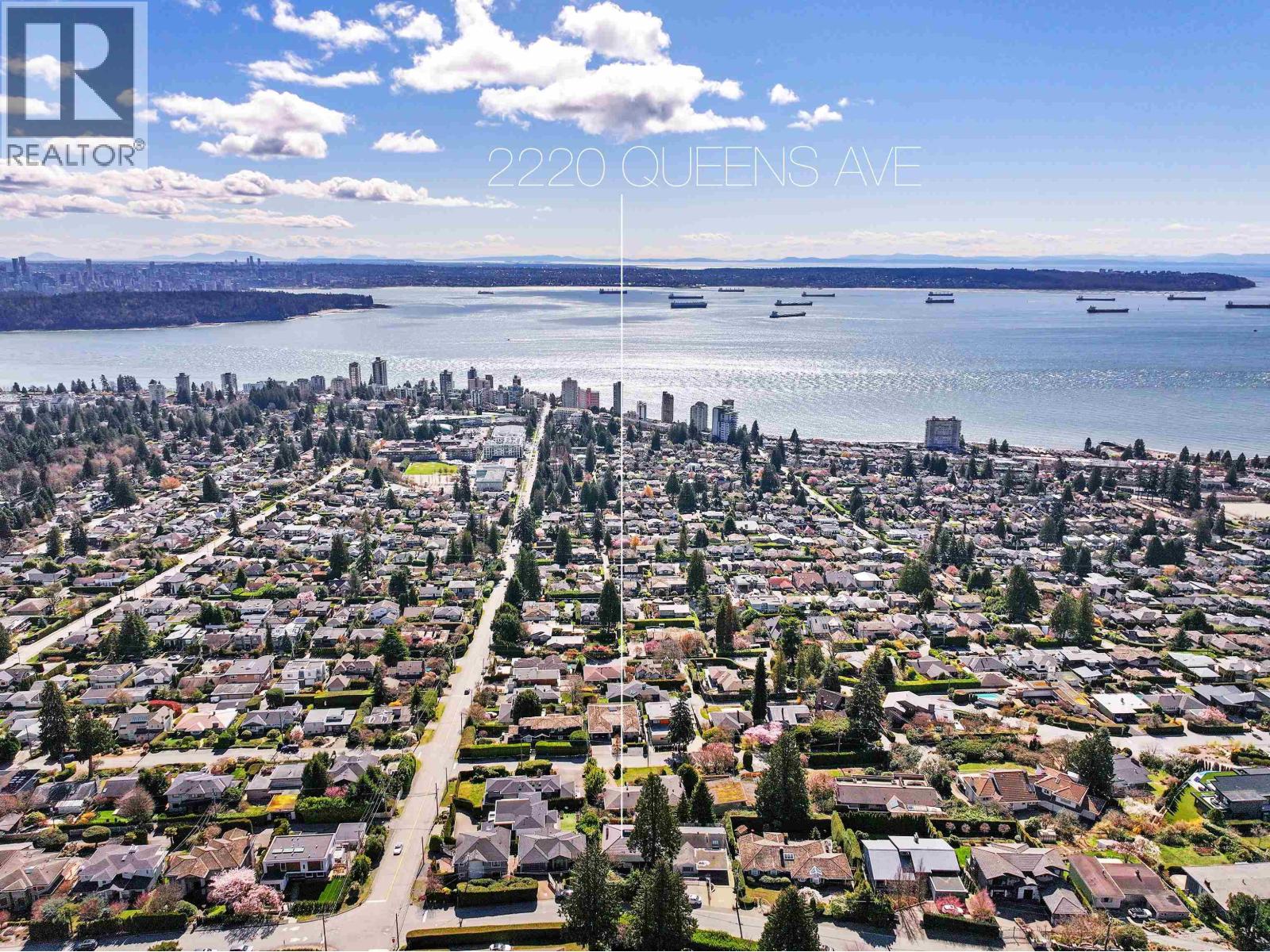 2220 QUEENS AVENUE, West Vancouver