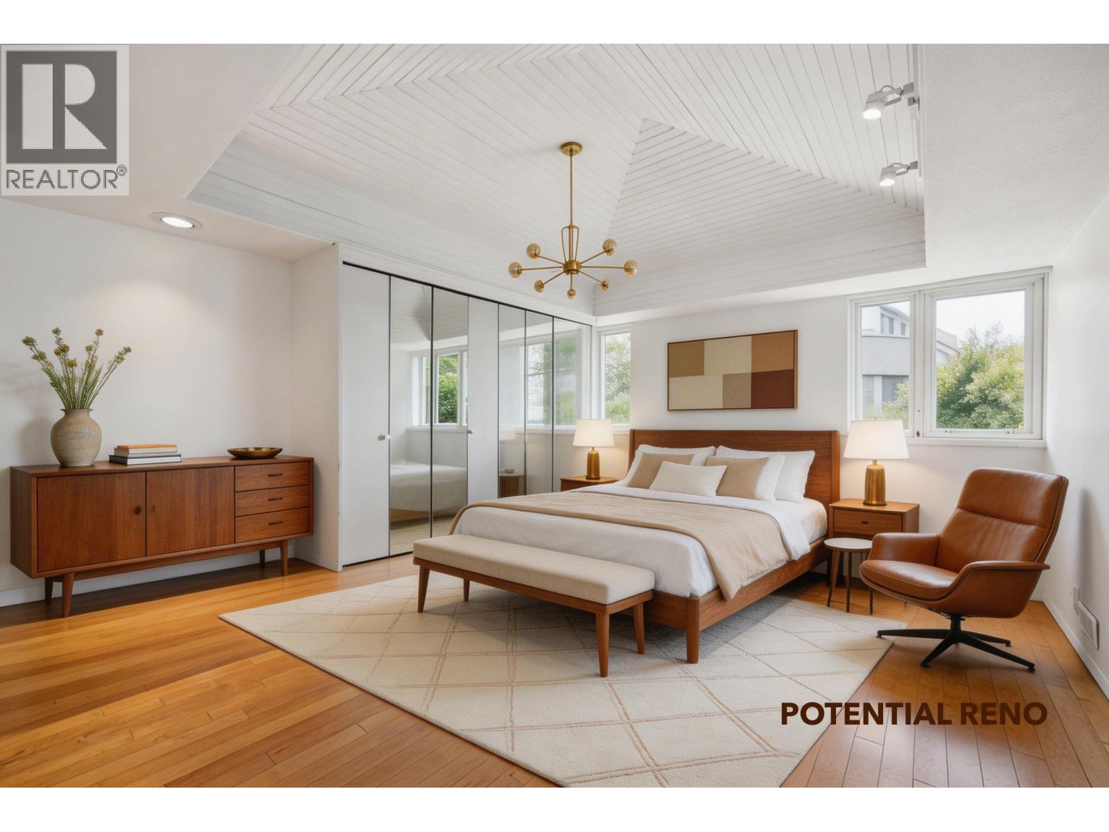 2220 QUEENS AVENUE, West Vancouver