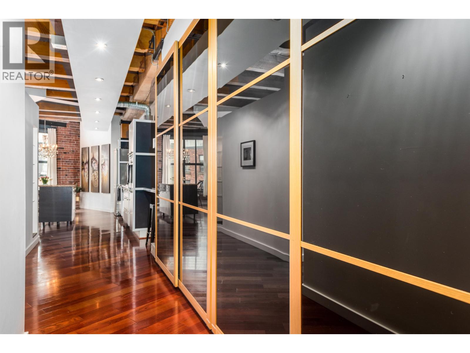 302 55 E CORDOVA STREET, Vancouver