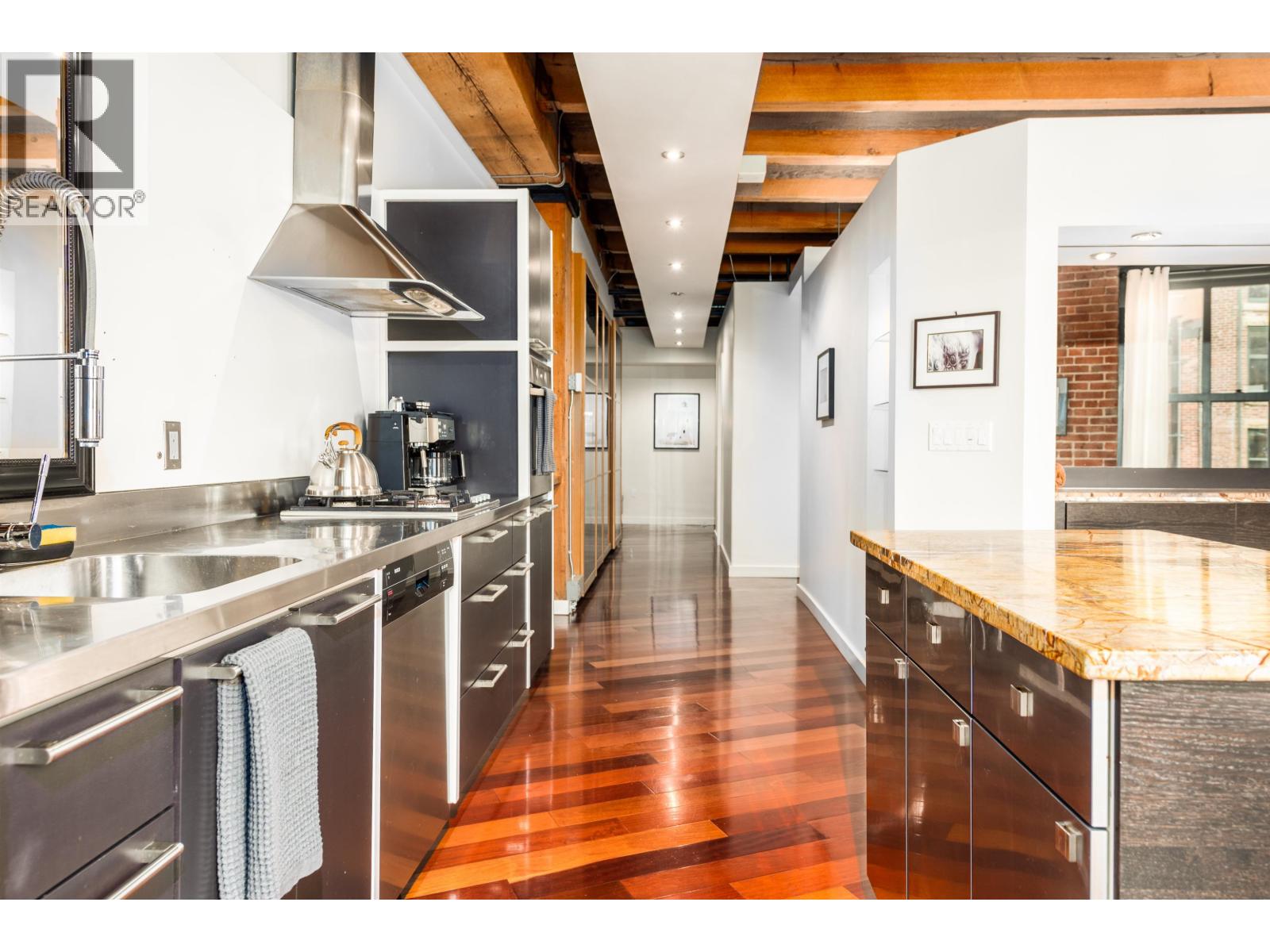 302 55 E CORDOVA STREET, Vancouver