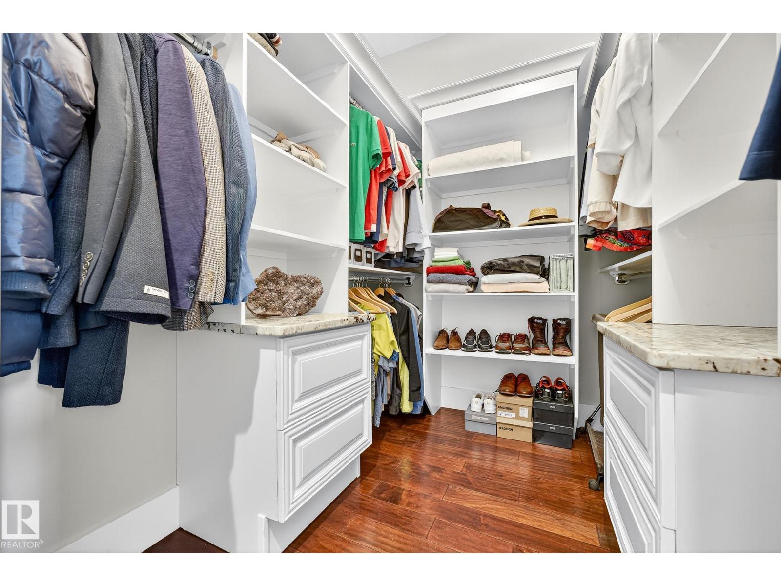 940 HALIBURTON RD NW, Edmonton