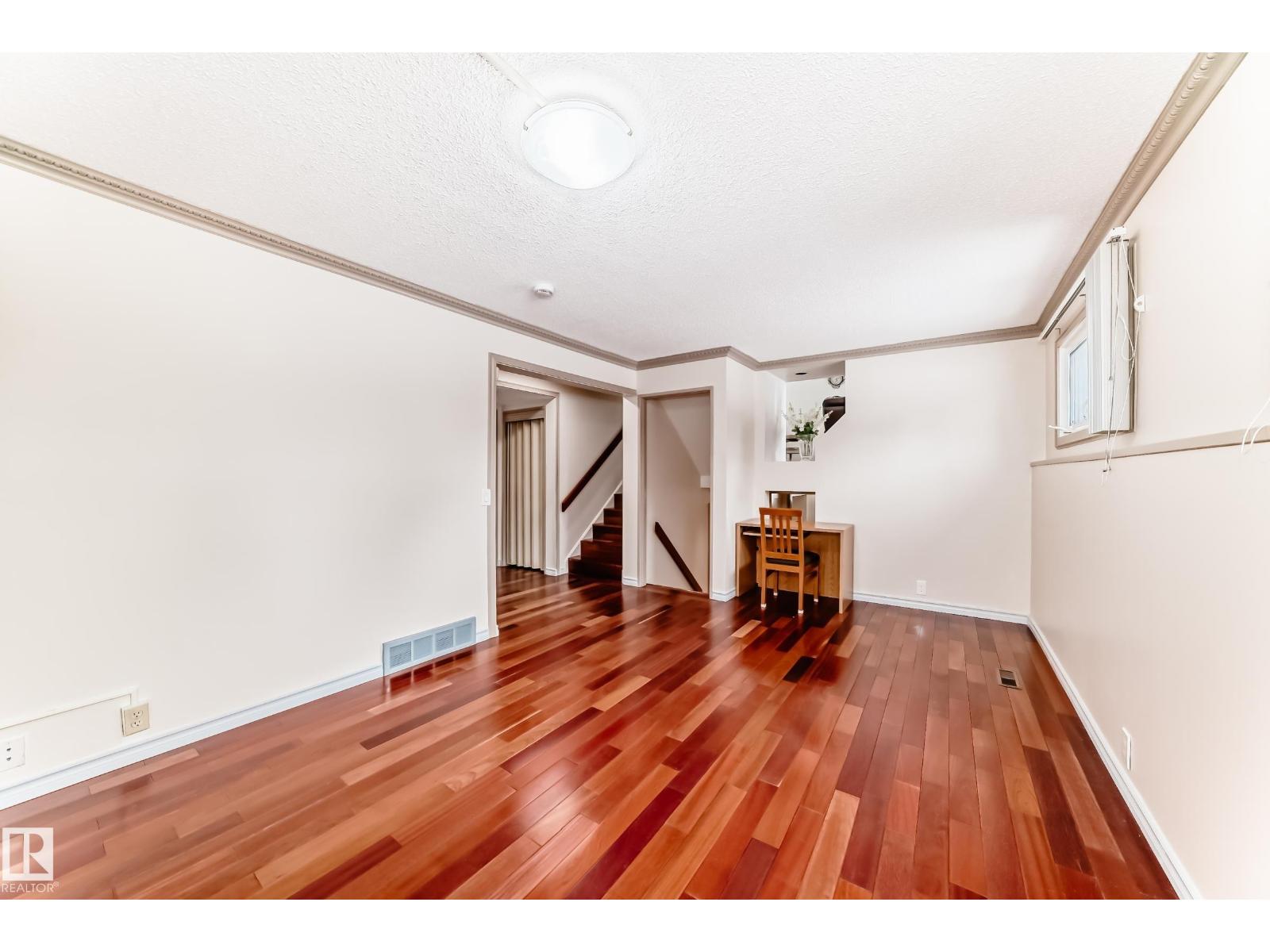 8733 181A ST NW NW, Edmonton