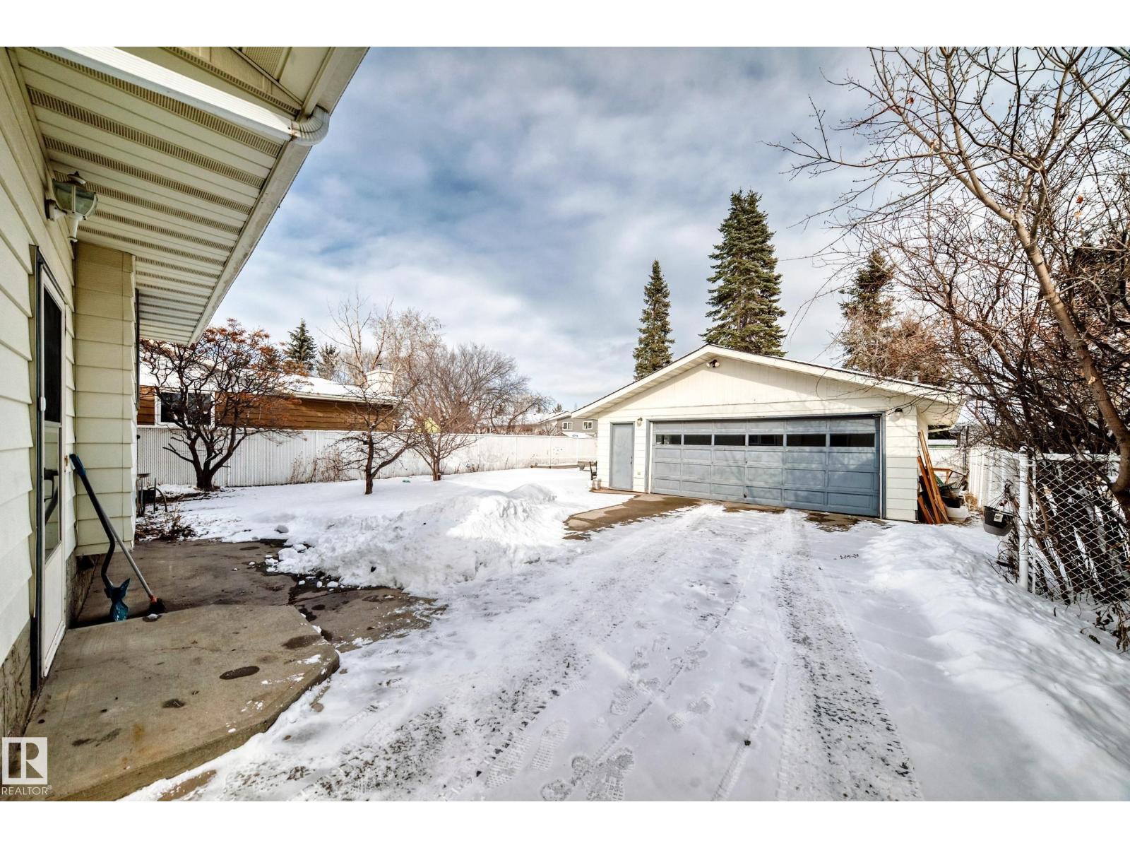 8733 181A ST NW NW, Edmonton