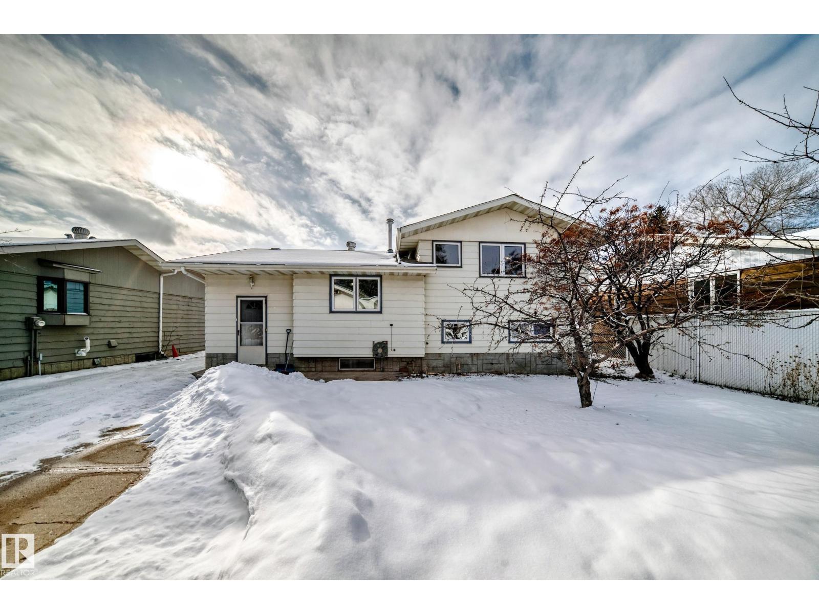 8733 181A ST NW NW, Edmonton