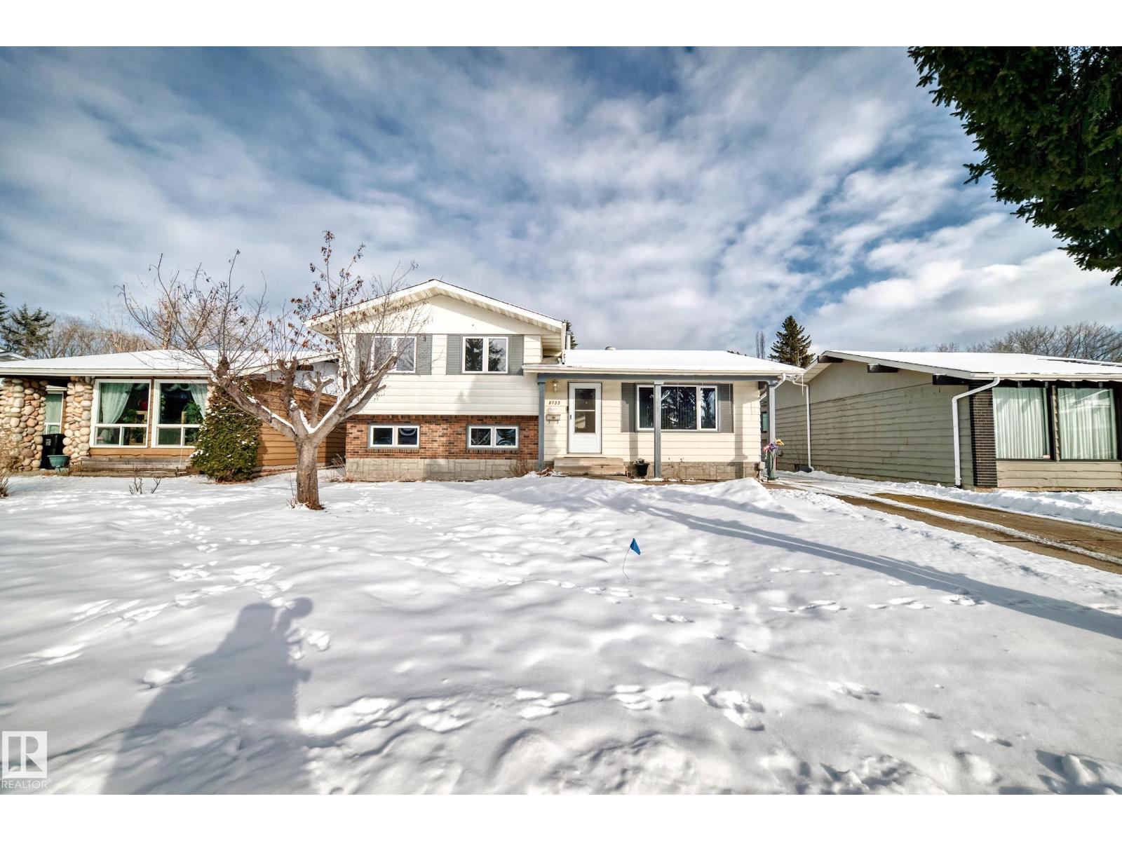 8733 181A ST NW NW, Edmonton