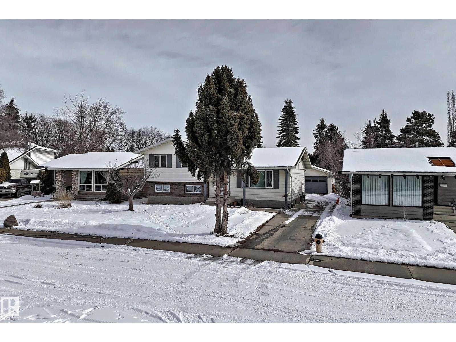 8733 181A ST NW NW, Edmonton