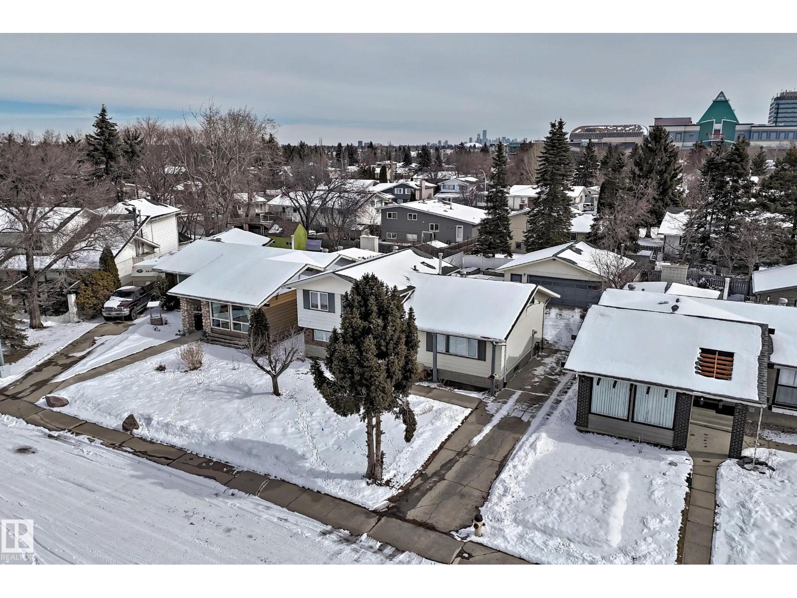 8733 181A ST NW NW, Edmonton
