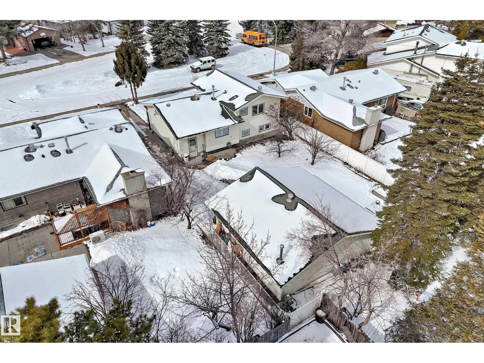 8733 181A ST NW NW, Edmonton