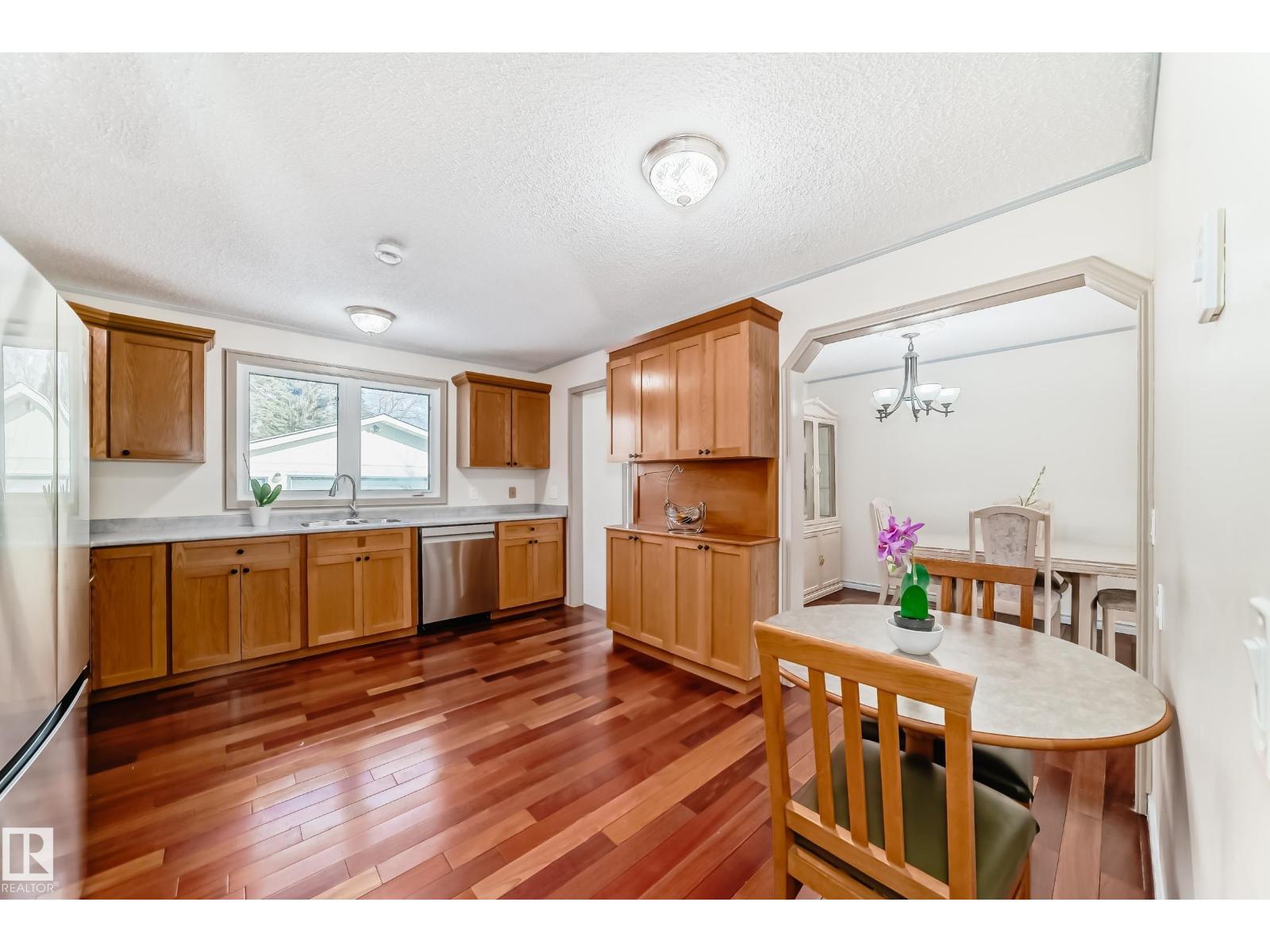 8733 181A ST NW NW, Edmonton