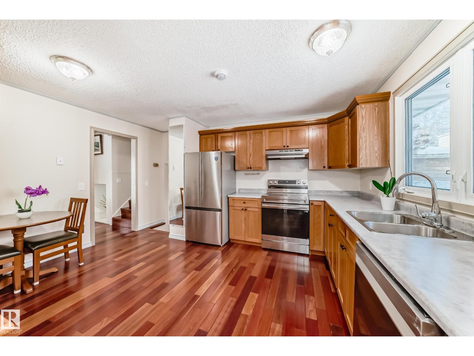 8733 181A ST NW NW, Edmonton