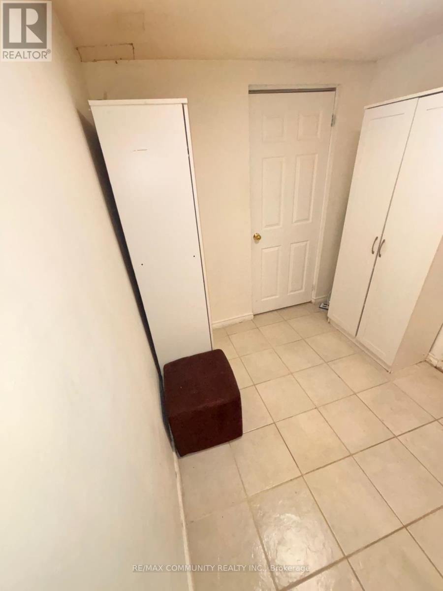 10 (BASEMENT) - 537 STEELES AVENUE W