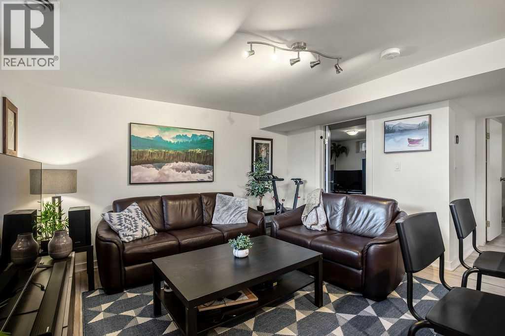 Single Family House Bungalow for Sale in   Avenue NW Mount Pleasant Calgary 