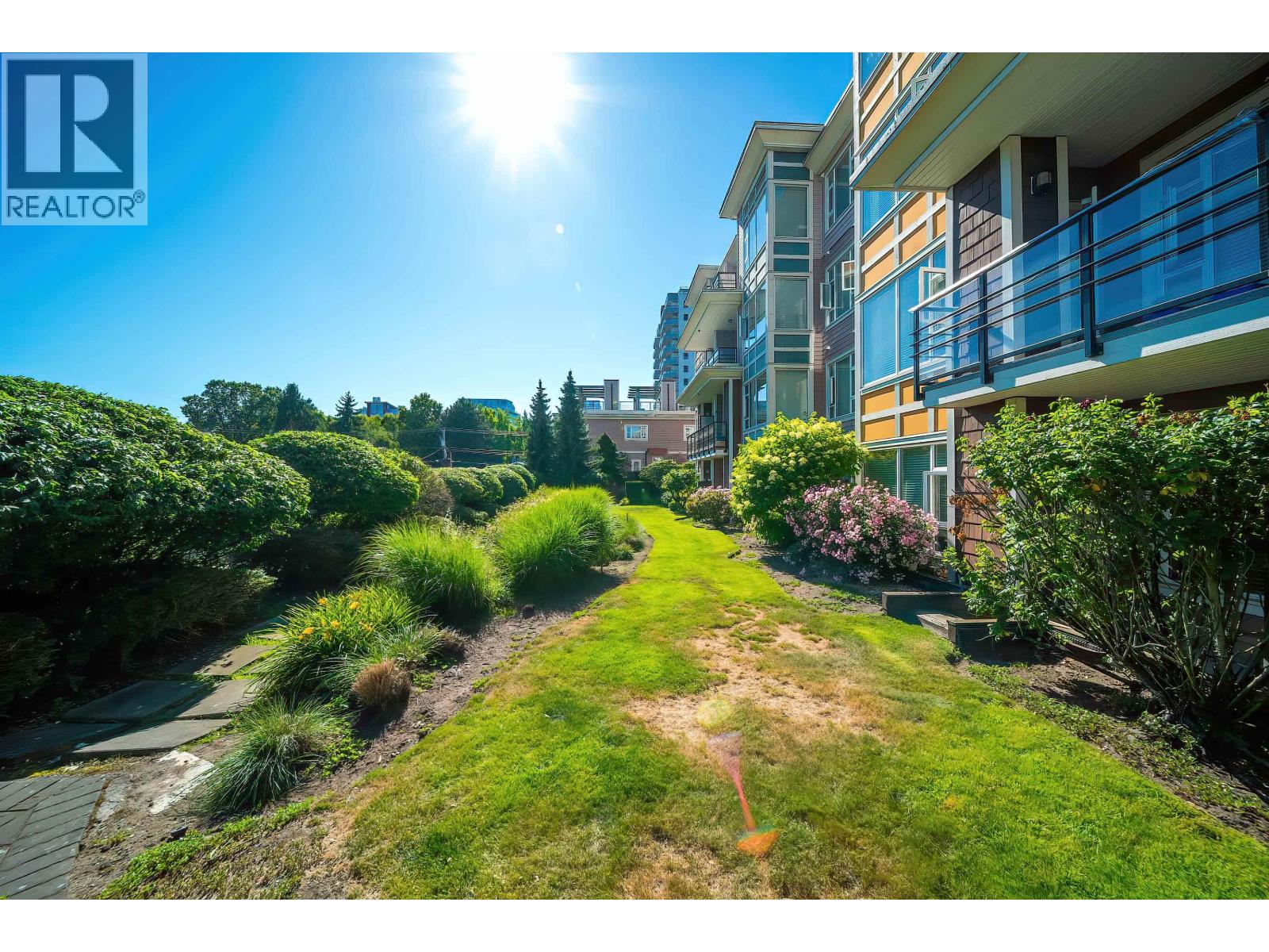 #2-6611 ECKERSLEY Road, Richmond