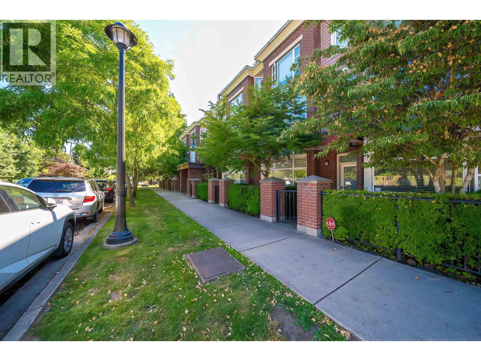 #2-6611 ECKERSLEY Road, Richmond