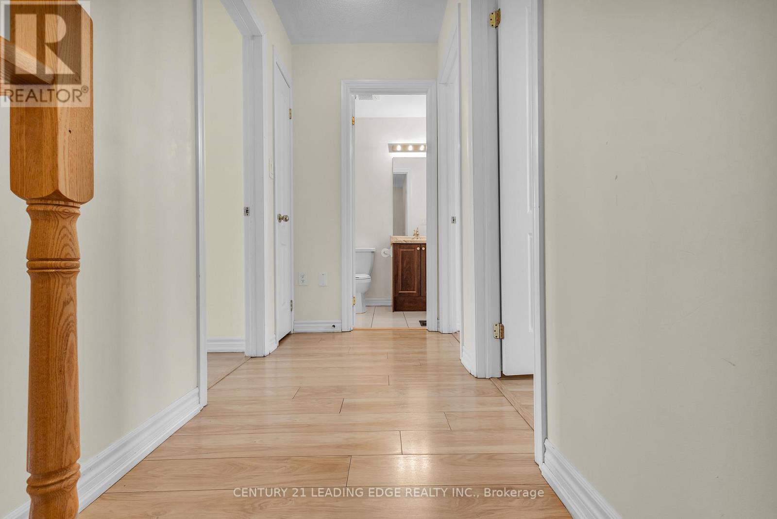 26 SHIFF CRESCENT - 25