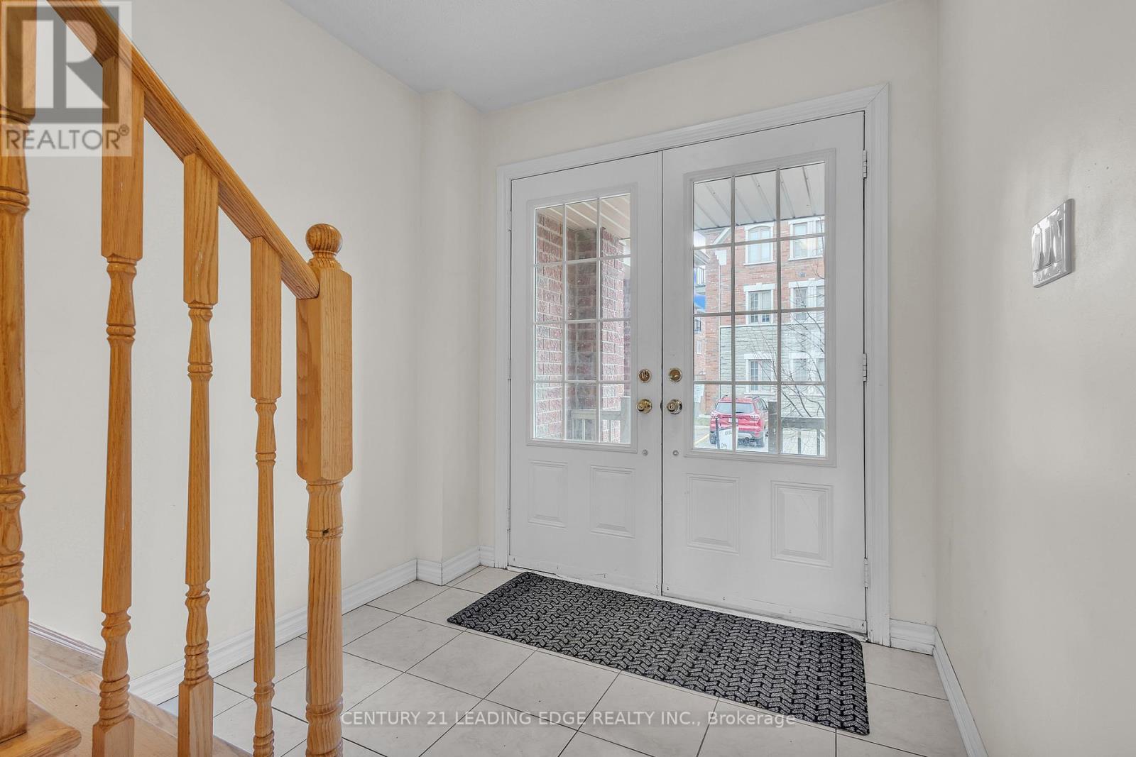26 SHIFF CRESCENT - 5
