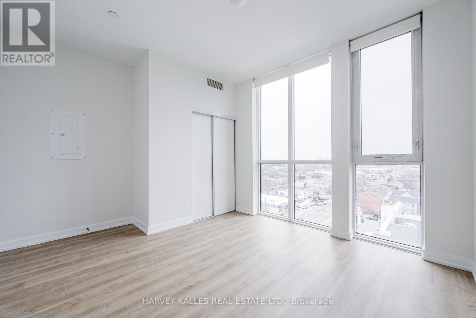 #1001 2300 ST CLAIR AVENUE W - 14