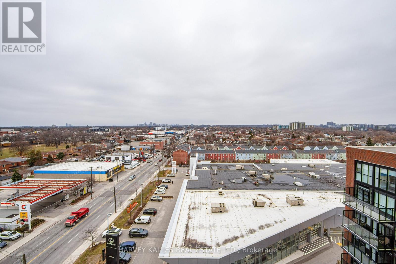 #1001 2300 ST CLAIR AVENUE W - 19