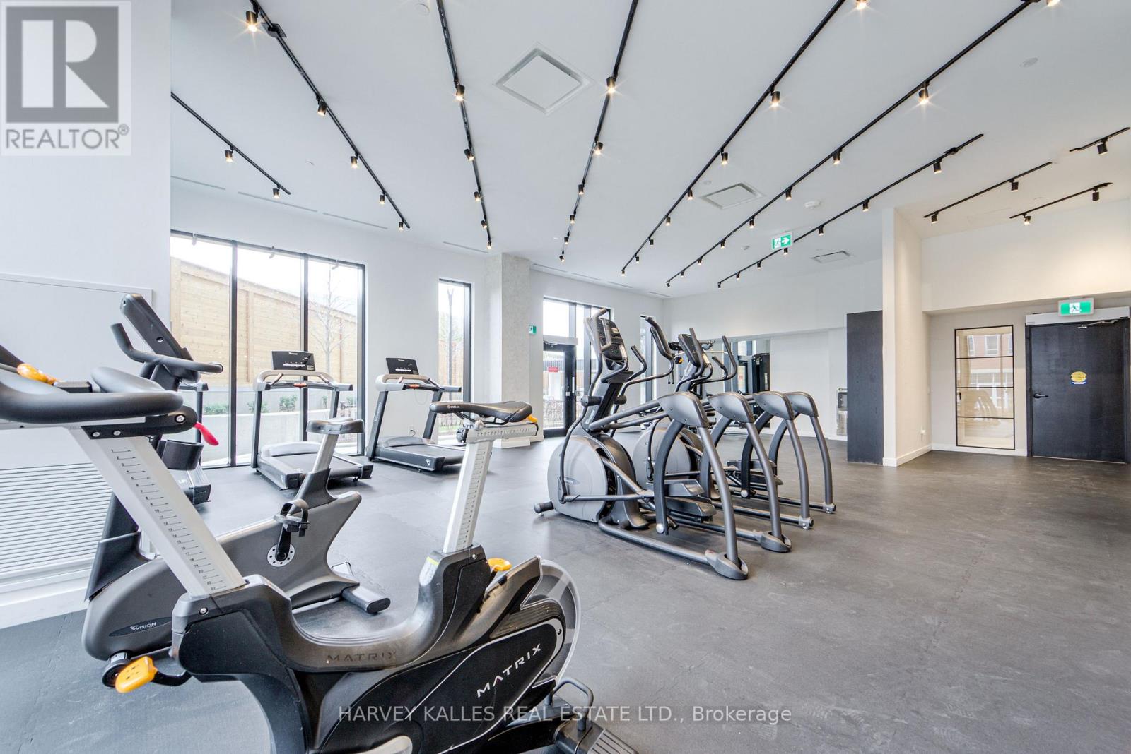 #1001 2300 ST CLAIR AVENUE W - 29