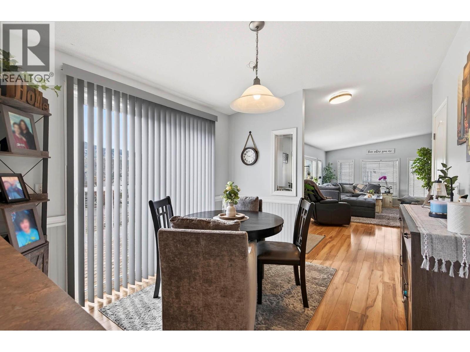 #23 768 SHUSWAP ROAD - 11