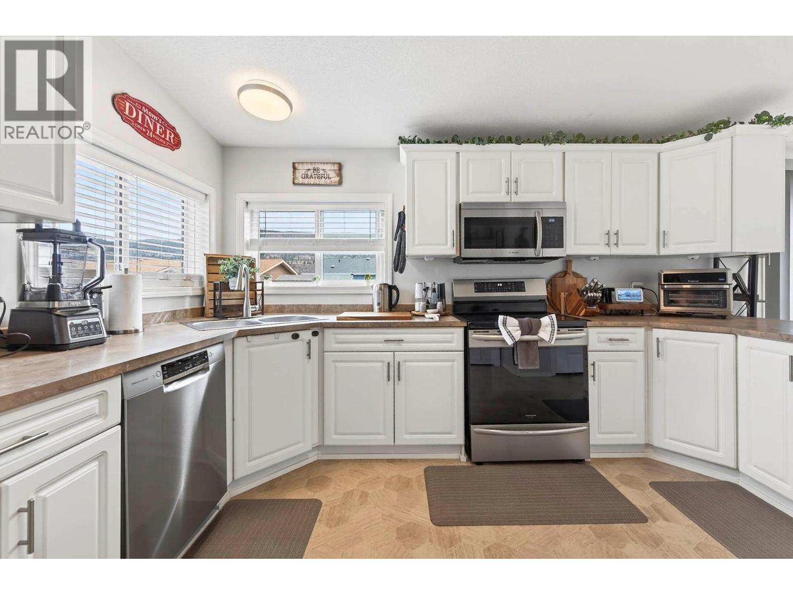 #23 768 SHUSWAP ROAD - 12