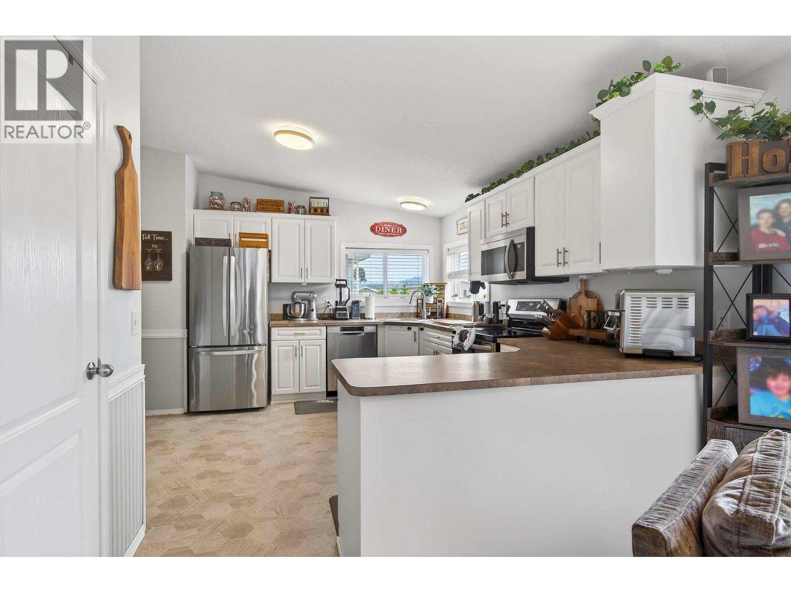 #23 768 SHUSWAP Road - 15