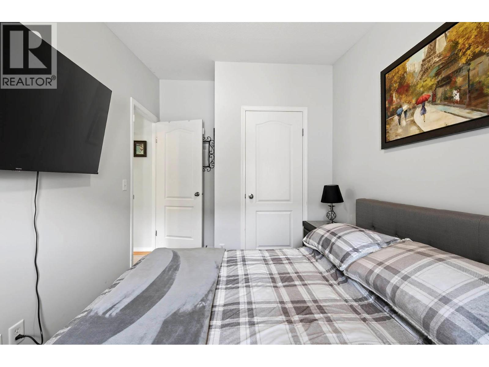 #23 768 SHUSWAP Road - 30
