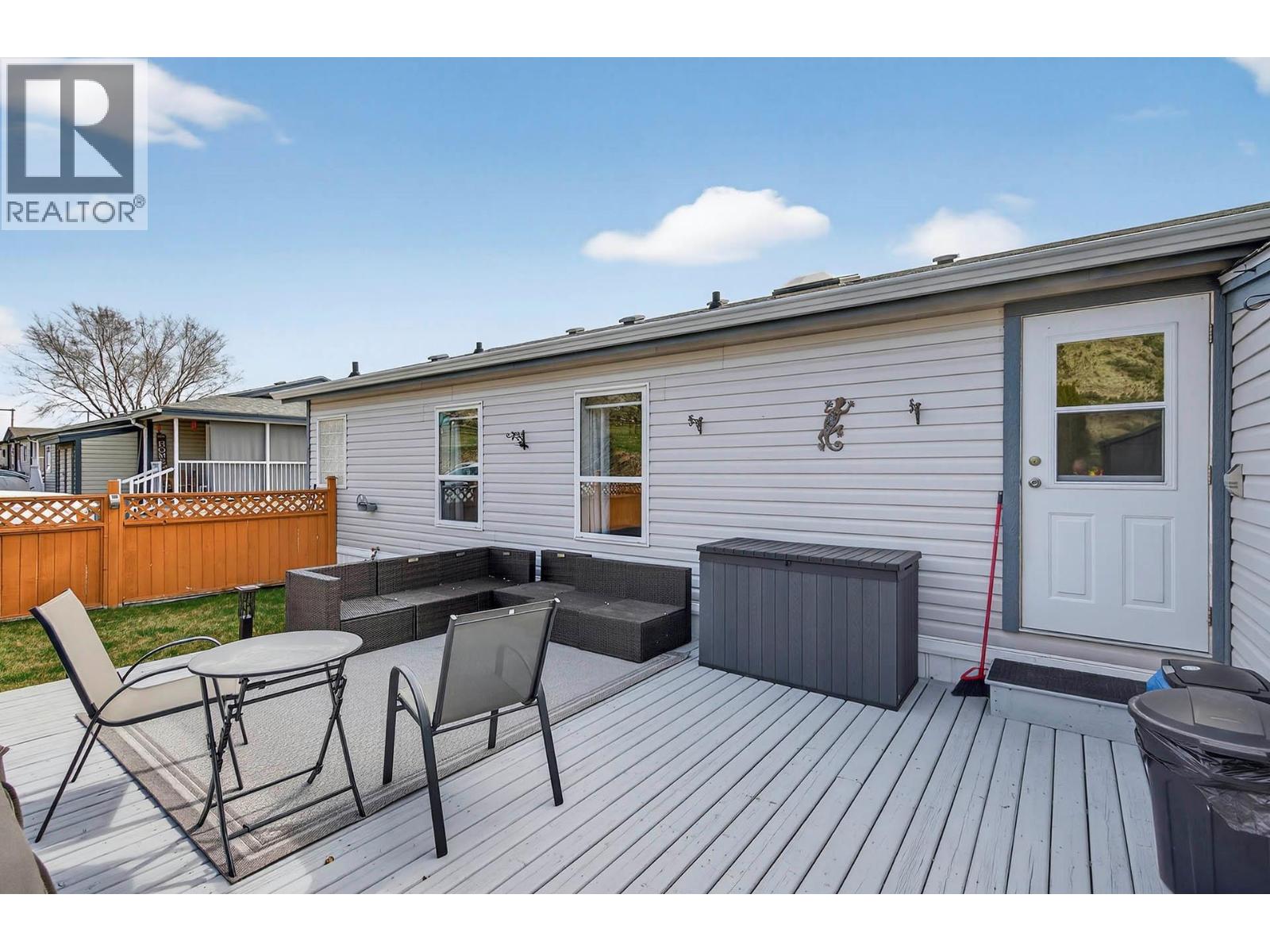 #23 768 SHUSWAP Road - 38