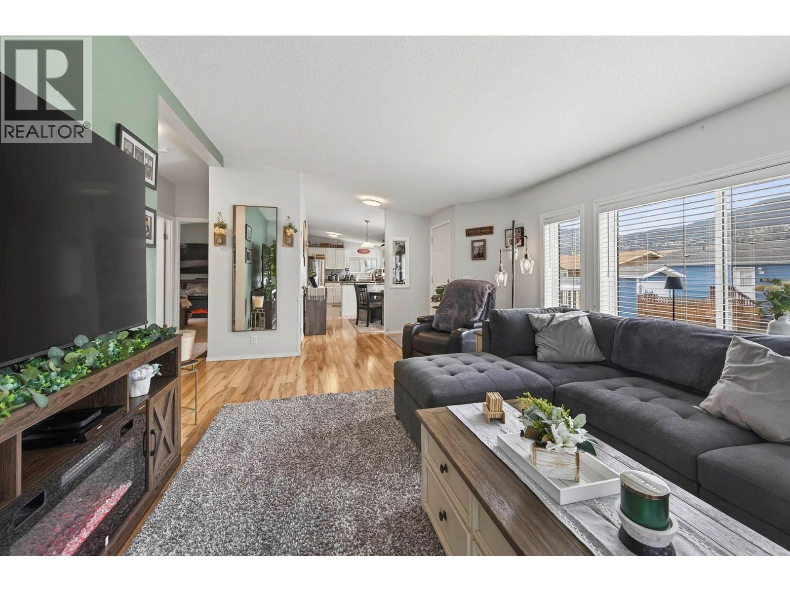 #23 768 SHUSWAP ROAD - 7