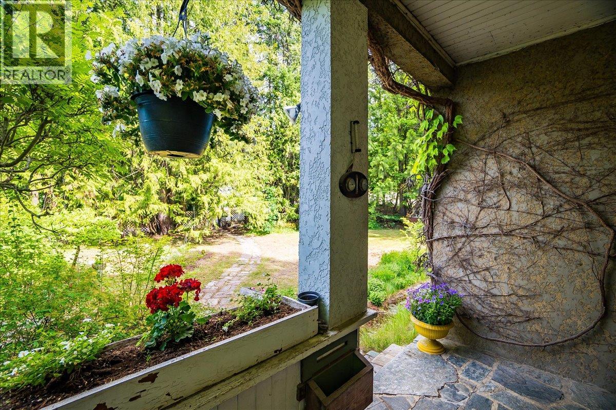 1107 ROBERTSON Avenue - 15