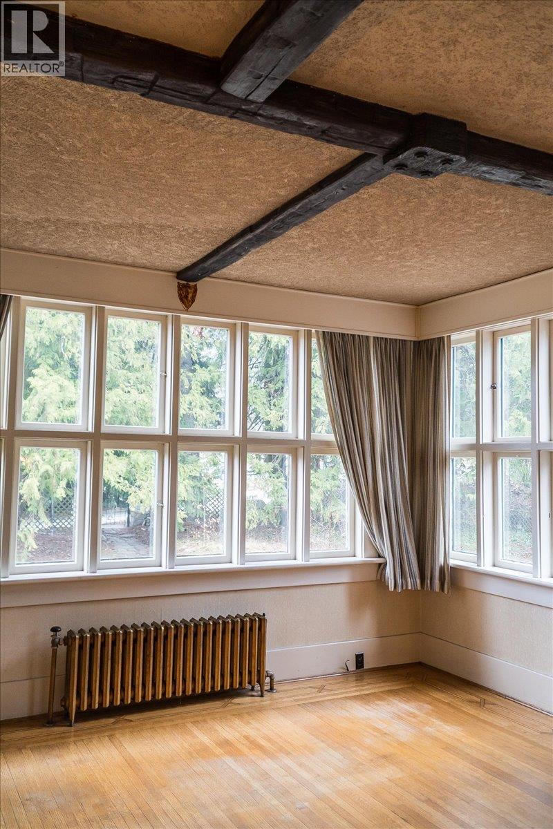 1107 ROBERTSON Avenue - 29