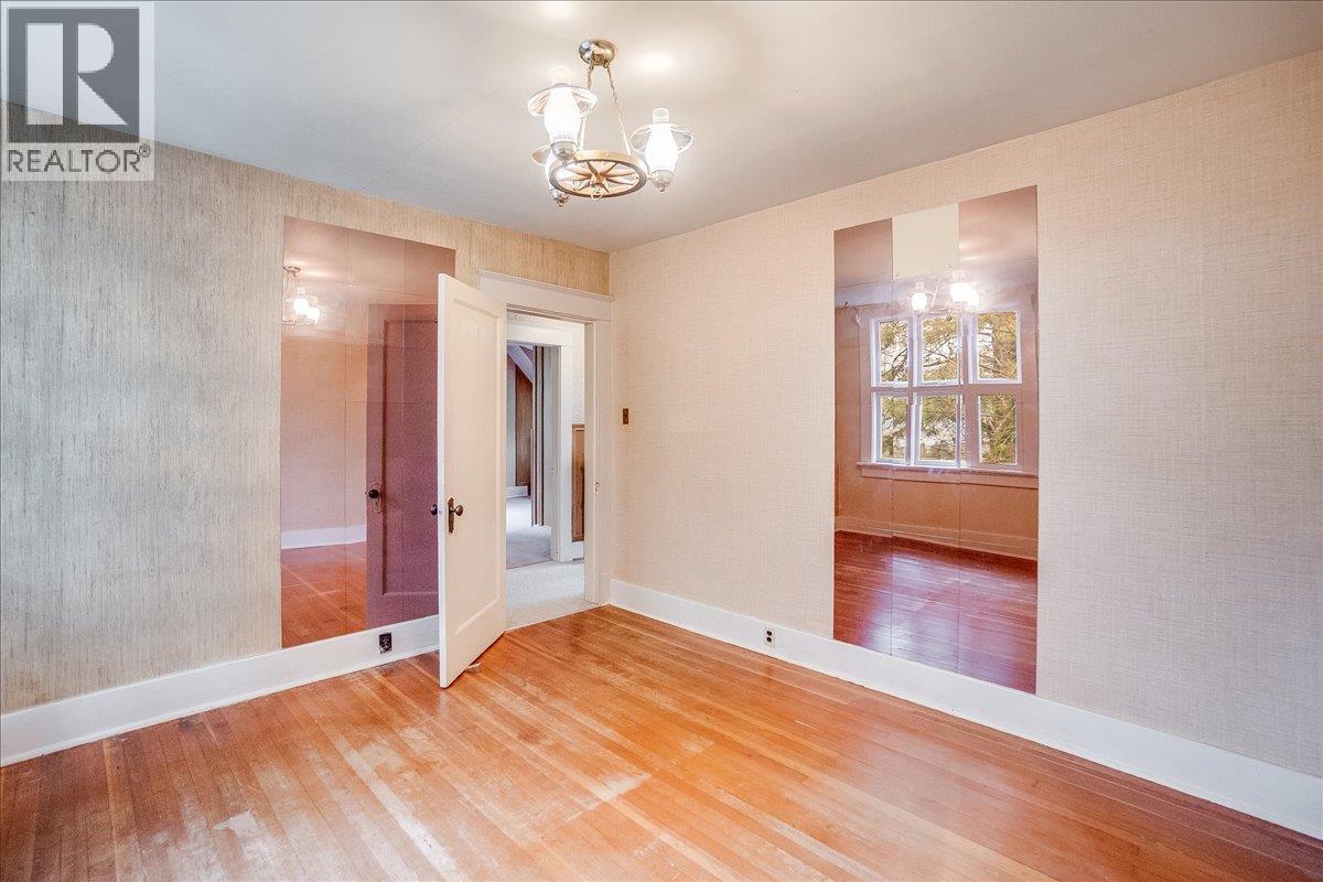 1107 ROBERTSON Avenue - 45
