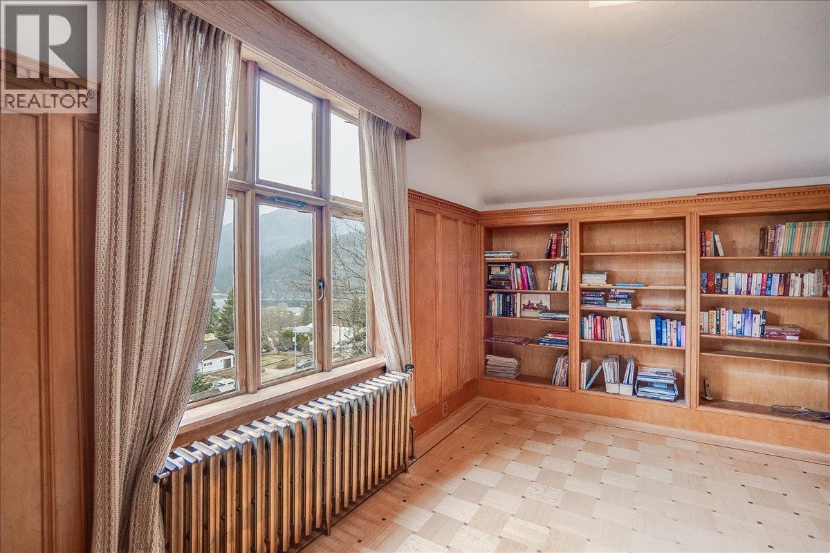 1107 ROBERTSON Avenue - 59