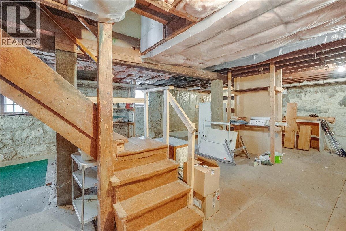 1107 ROBERTSON Avenue - 66