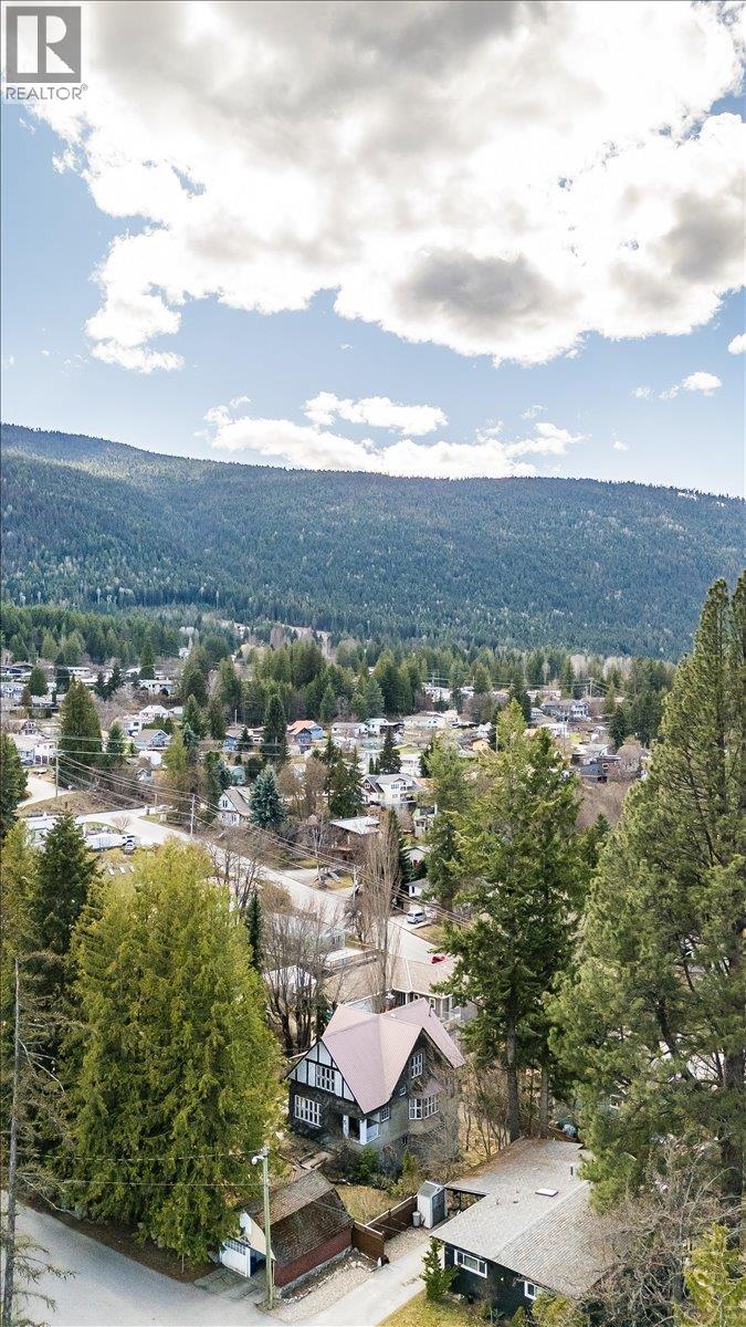 1107 ROBERTSON Avenue - 76